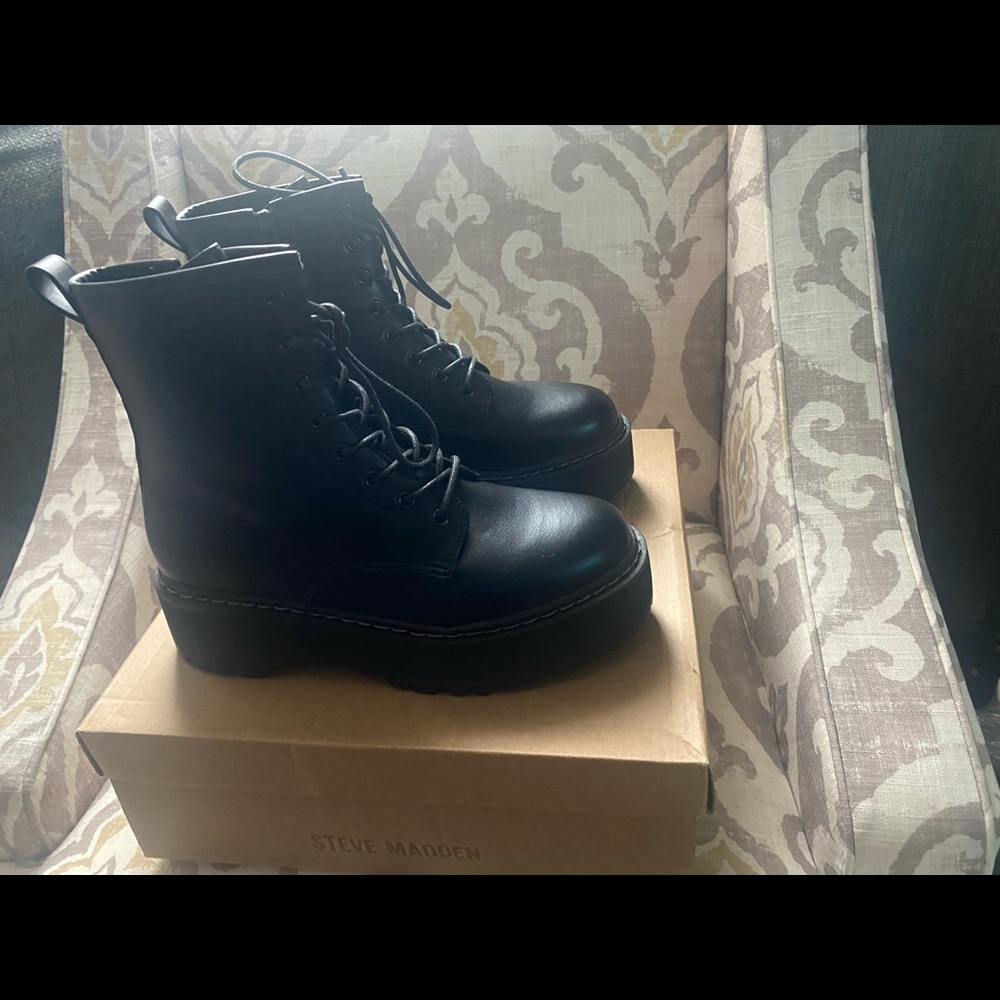 Women boots